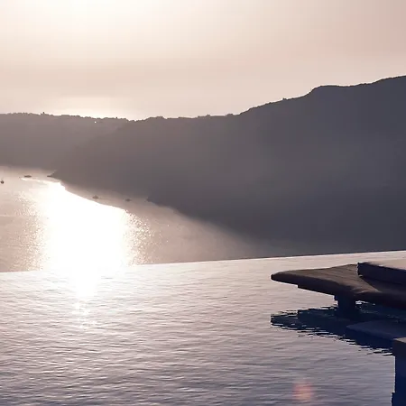Cavo Tagoo Santorini Hotel