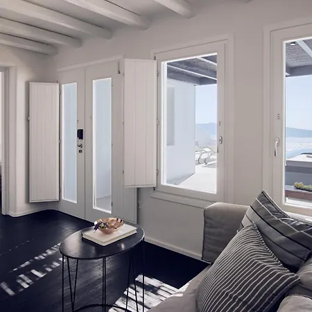 Cavo Tagoo Santorini